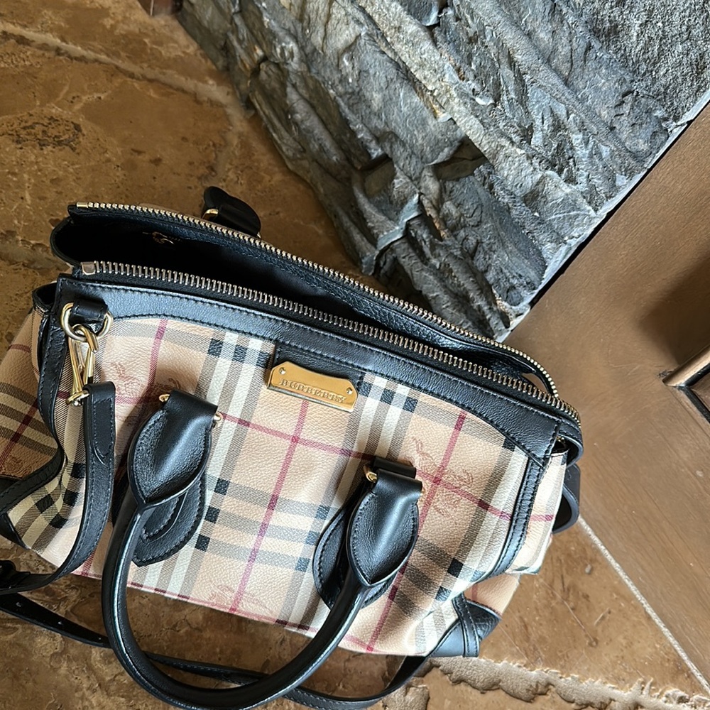 Burberry Authentic Women’s Bag